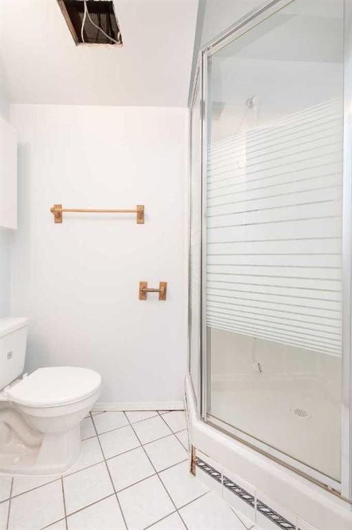 209 Mt Blakiston Road West, Lethbridge, AB - Indoor Photo Showing Bathroom