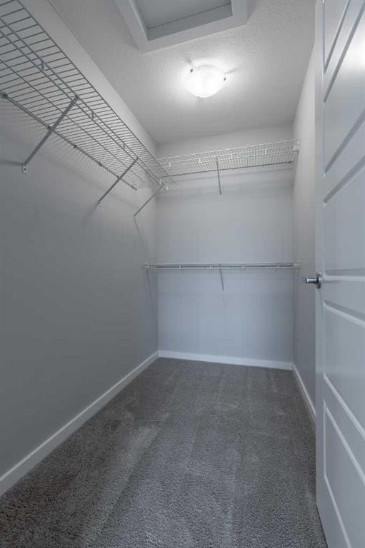 4-1202 Keystone Road West, Lethbridge, AB - Indoor With Storage