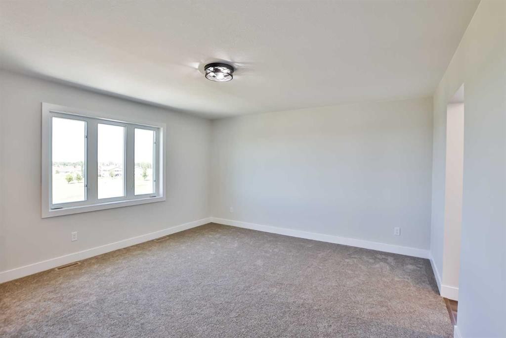 714 Fairways Drive, Vulcan, AB - Indoor Photo Showing Other Room