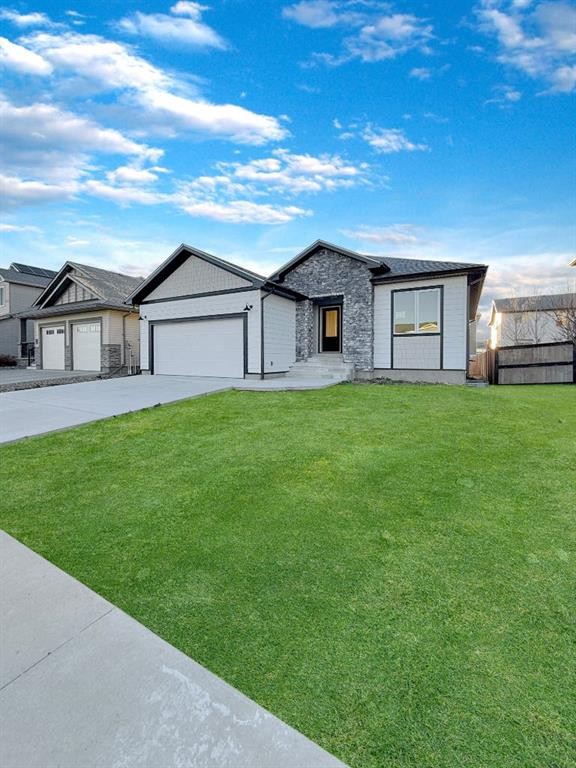 12 Northlander Way West, Lethbridge, AB - Outdoor