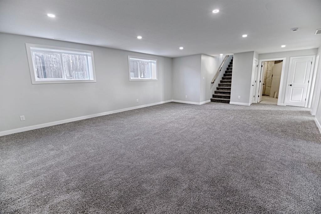 375 Skeena Crescent West, Lethbridge, AB - Indoor Photo Showing Other Room