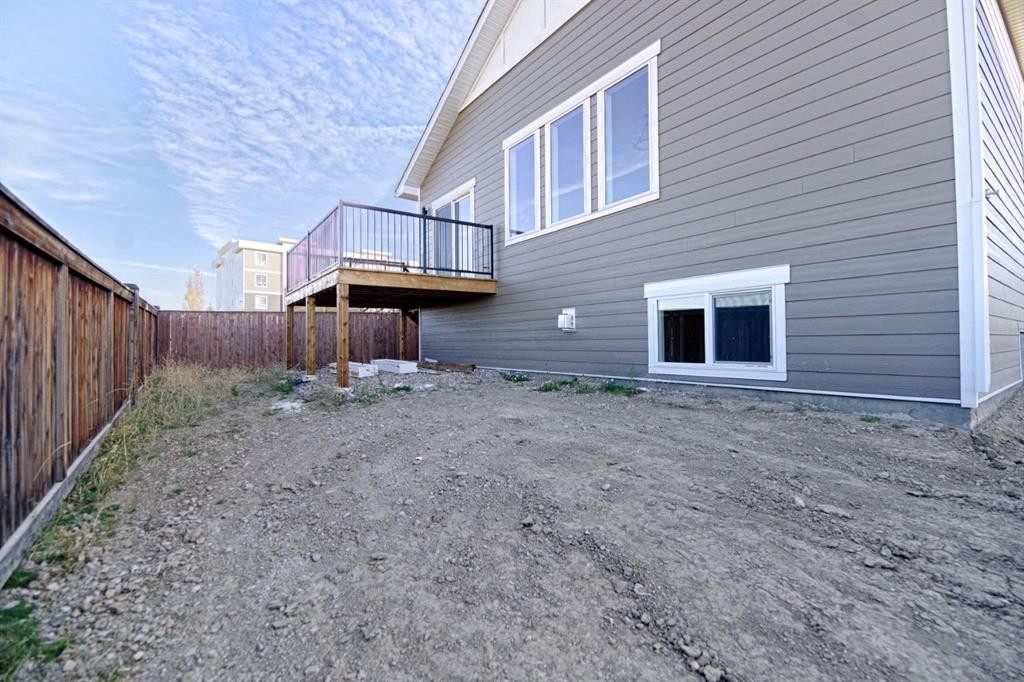 375 Skeena Crescent West, Lethbridge, AB - Outdoor With Exterior