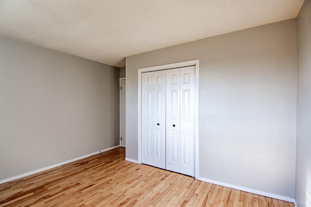 604 Terrace Park, Red Deer, AB - Indoor Photo Showing Other Room