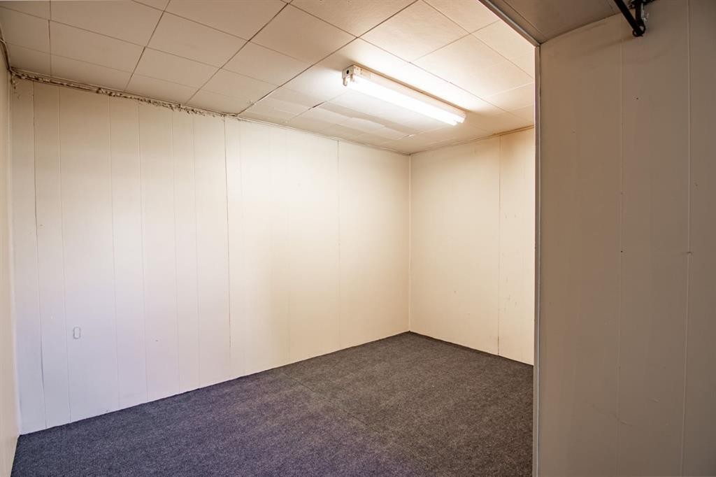 604 Terrace Park, Red Deer, AB - Indoor Photo Showing Other Room