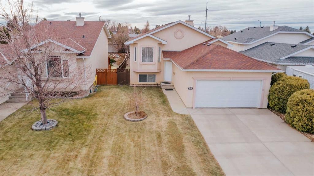 54 Kodiak Crescent North, Lethbridge, AB - Outdoor