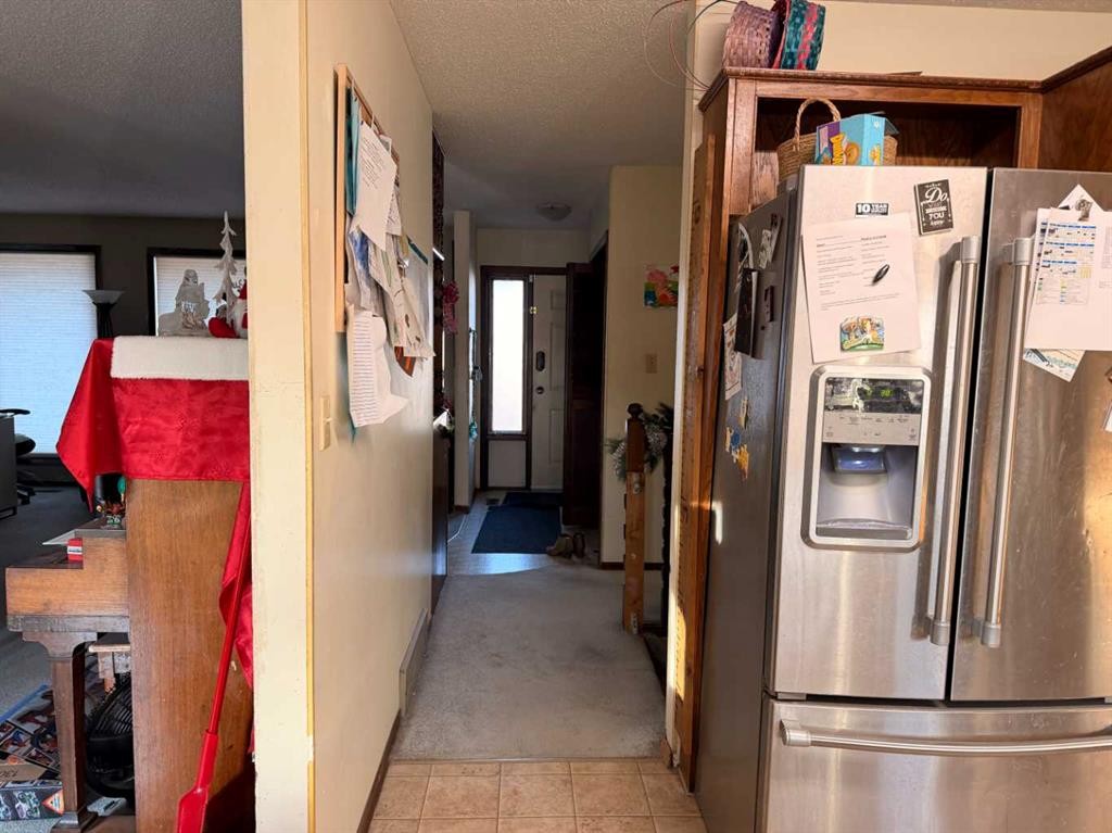 5214 38 Avenue, Taber, AB - Indoor