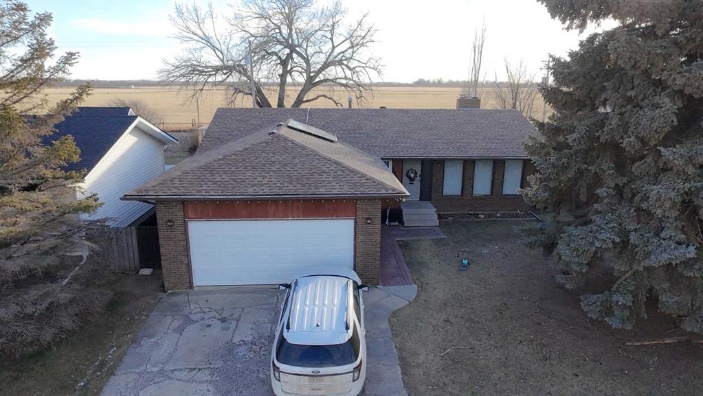 5214 38 Avenue, Taber, AB - Outdoor