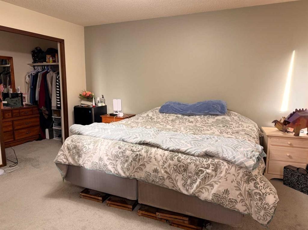 5214 38 Avenue, Taber, AB - Indoor Photo Showing Bedroom