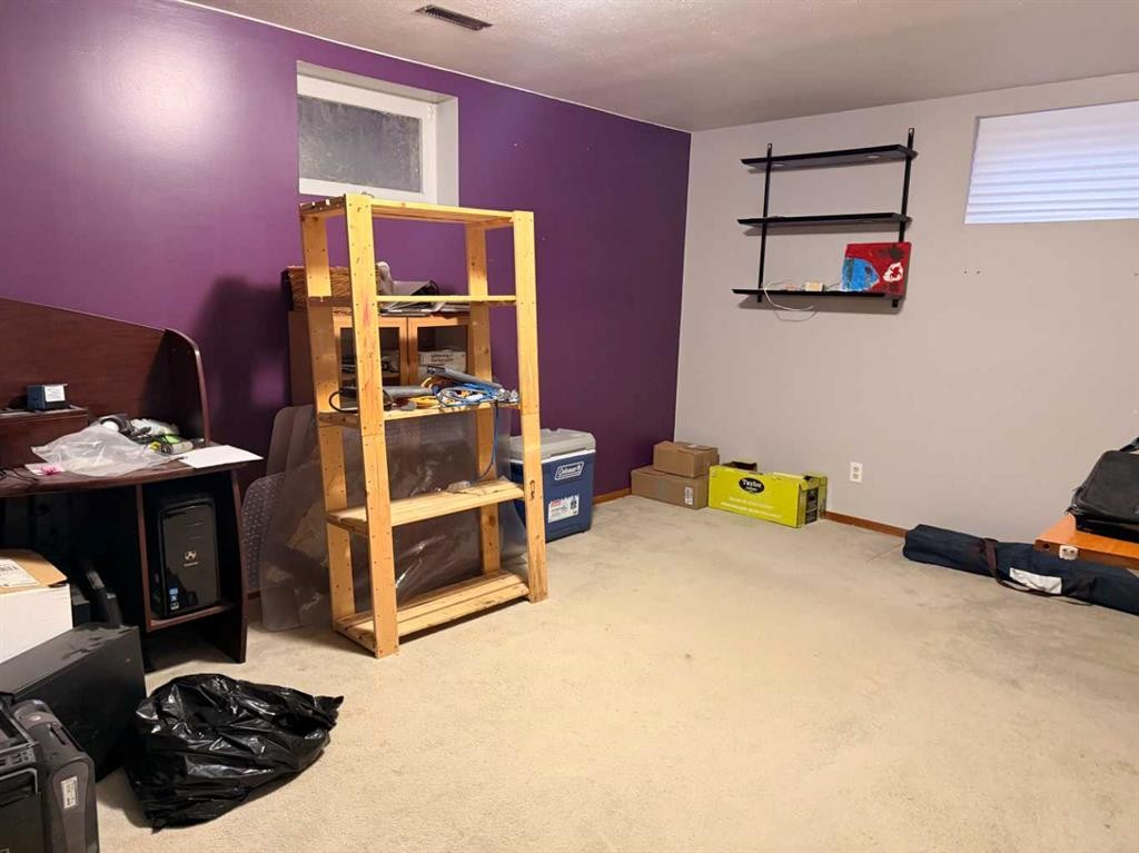 5214 38 Avenue, Taber, AB - Indoor