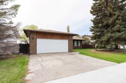 5214 38 Avenue Taber, AB T1G 1B8