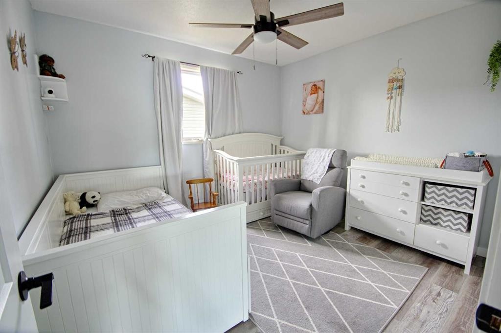 5818 53 Street, Taber, AB - Indoor Photo Showing Bedroom