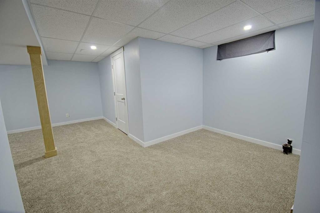 5818 53 Street, Taber, AB - Indoor