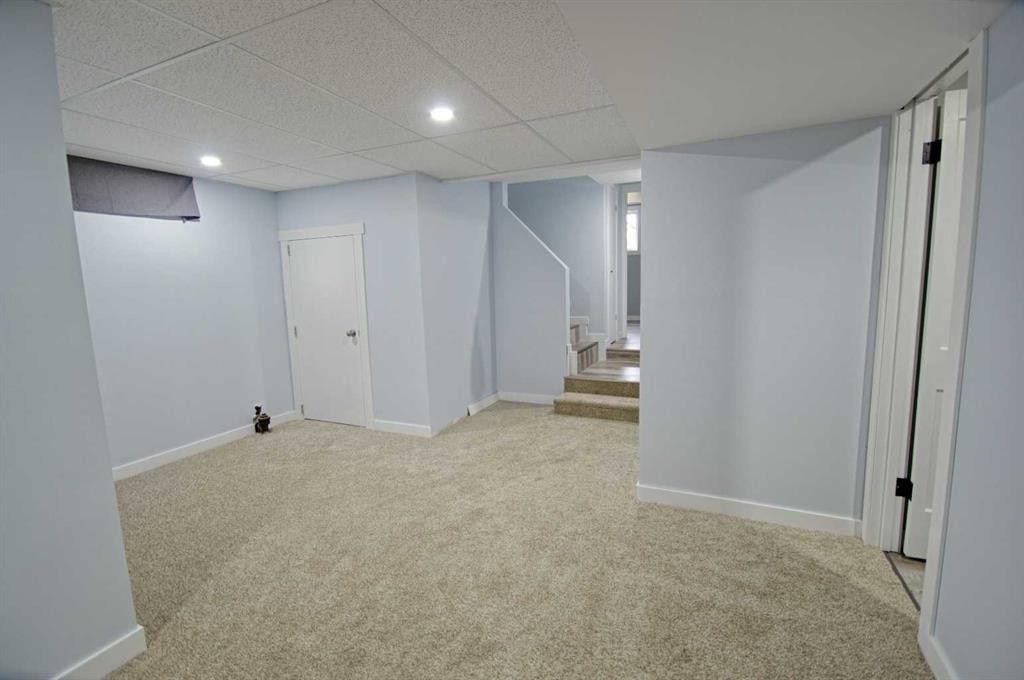 5818 53 Street, Taber, AB - Indoor