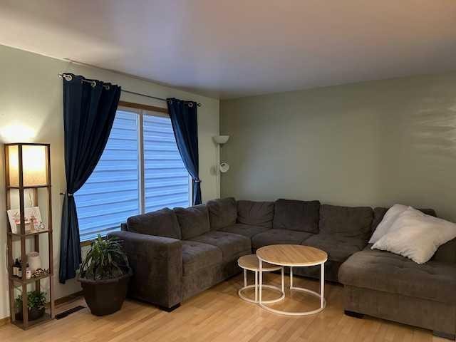 5605 57 Street, Taber, AB - Indoor Photo Showing Living Room