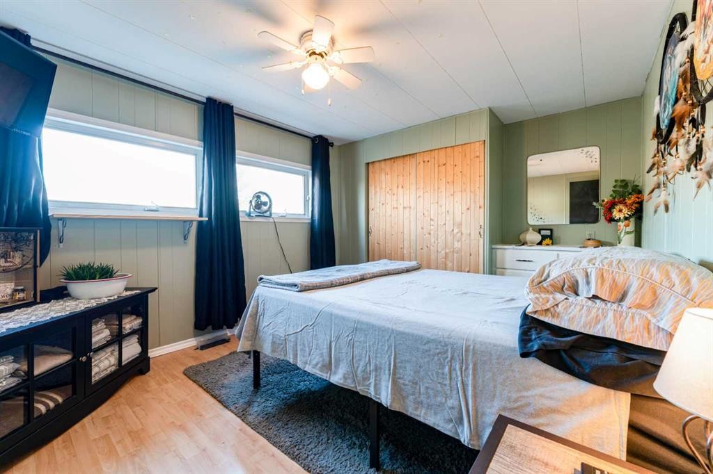 104 2Nd Street, Warner, AB - Indoor Photo Showing Bedroom