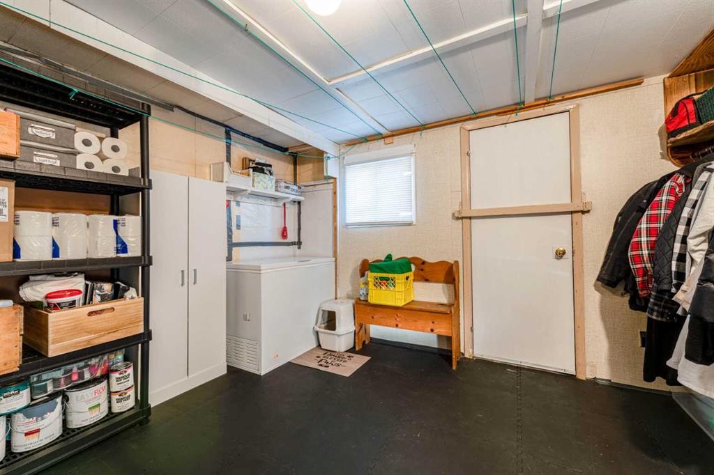 104 2Nd Street, Warner, AB - Indoor