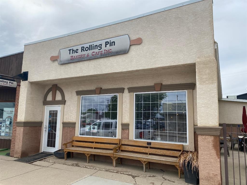 125 5 Avenue West, Bow Island, AB