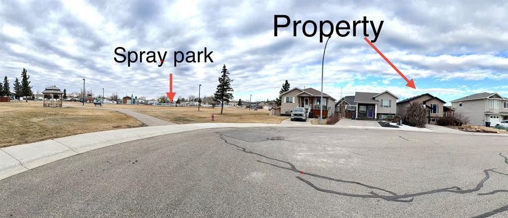 633 48 Avenue, Coalhurst, AB - Outdoor