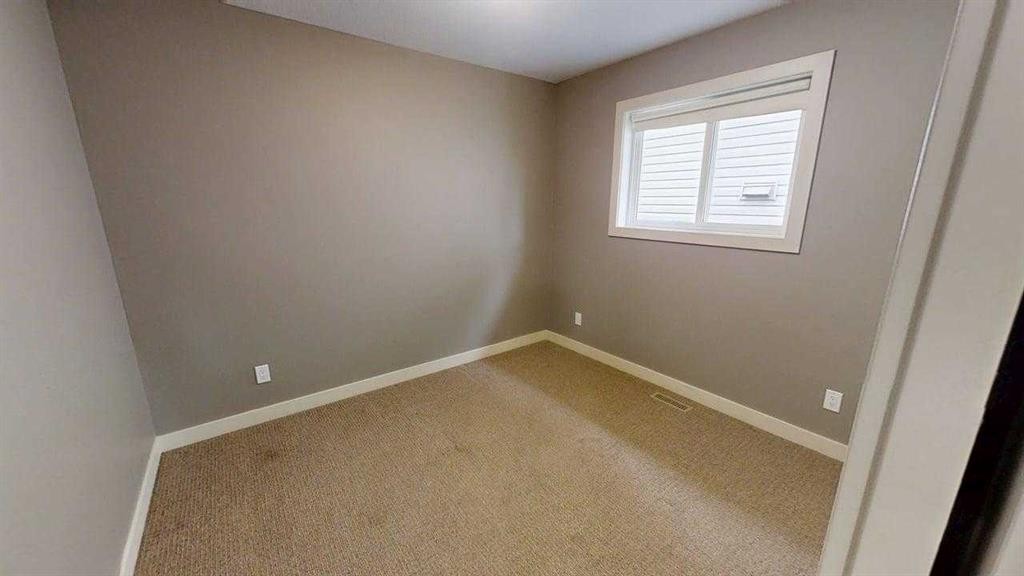 633 48 Avenue, Coalhurst, AB - Indoor Photo Showing Other Room