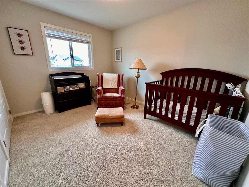 802 Miners Boulevard West, Lethbridge, AB - Indoor Photo Showing Bedroom
