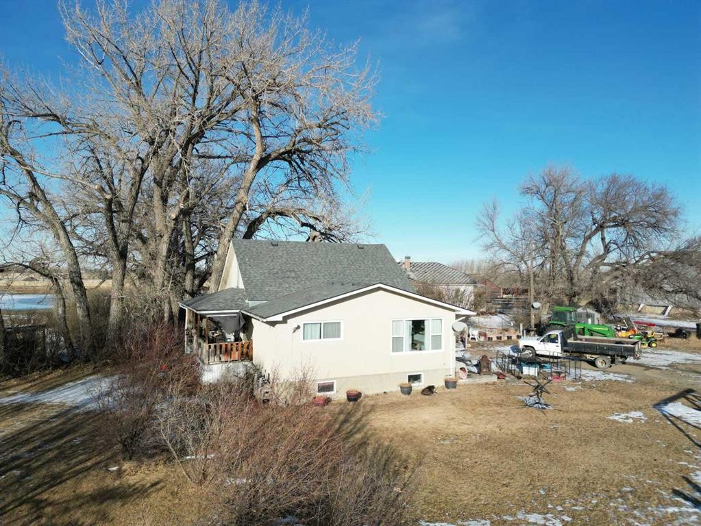 24 213032 Twp Rd. 94, Rural Lethbridge County, AB