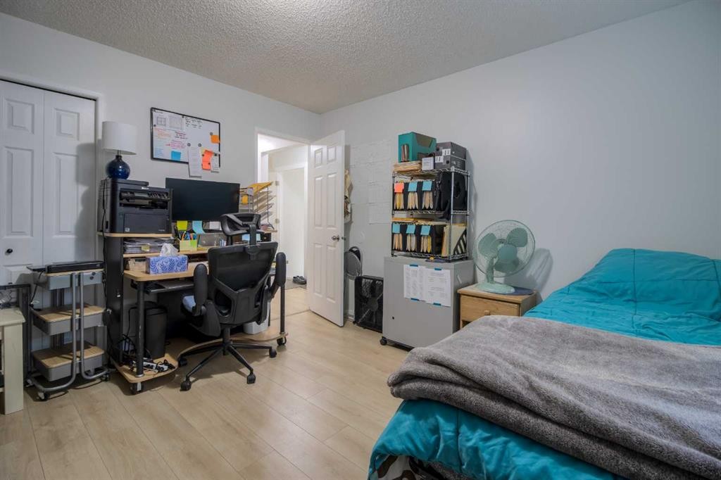 7 Cayuga Place West, Lethbridge, AB - Indoor Photo Showing Other Room