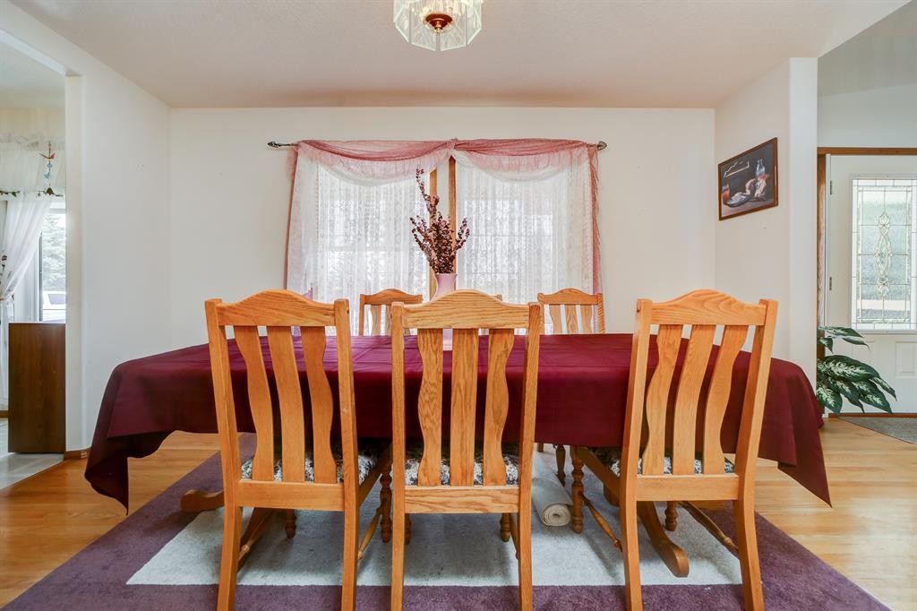 161078 Twp 132 Road, Vauxhall, AB - Indoor Photo Showing Bedroom