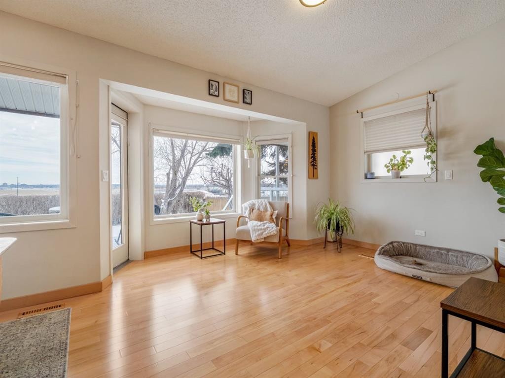 90 Chippewa Crescent West, Lethbridge, AB - Indoor