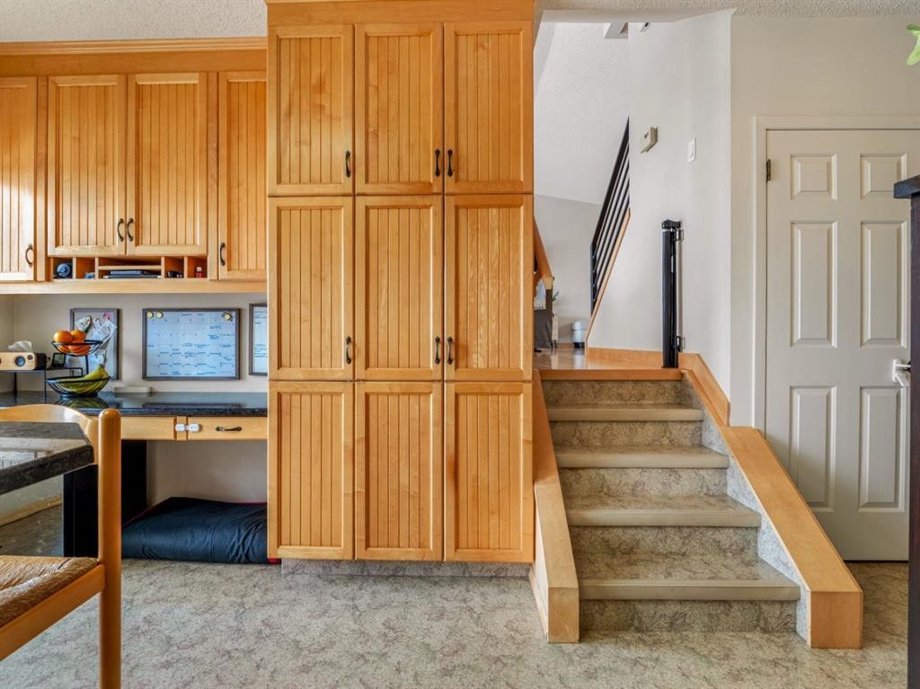 90 Chippewa Crescent West, Lethbridge, AB - Indoor Photo Showing Other Room