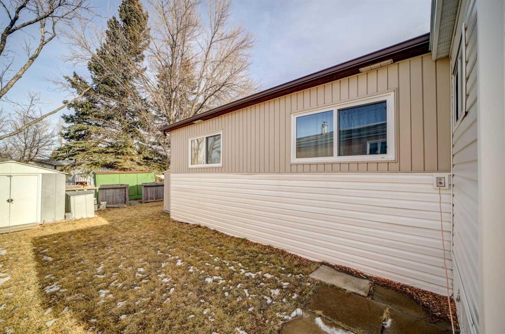 55-1410 43 Street South, Lethbridge, AB