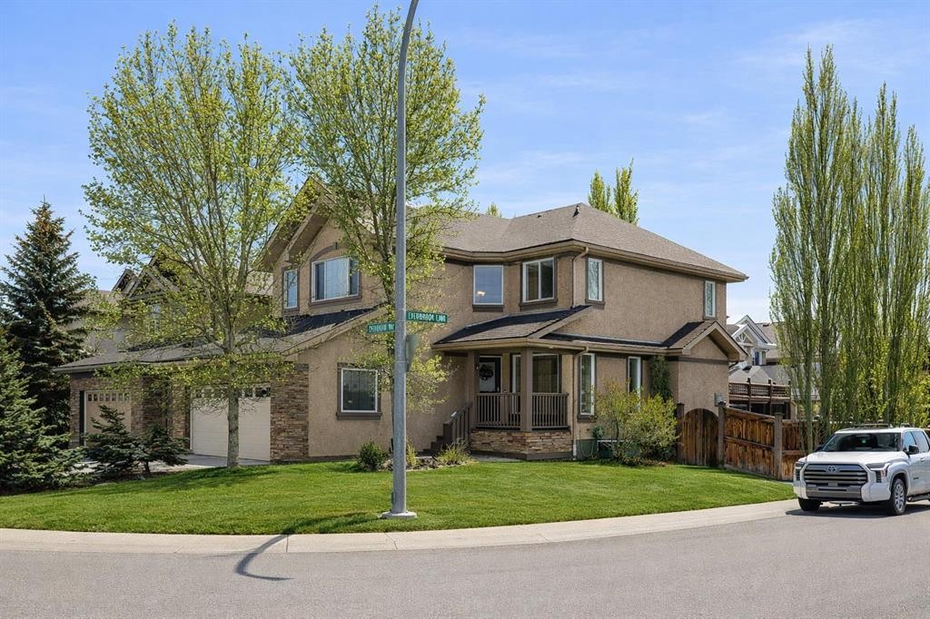 443 Everbrook Way Sw, Calgary, AB - Outdoor With Facade