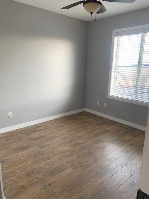 165 Lynx Road North, Lethbridge, AB