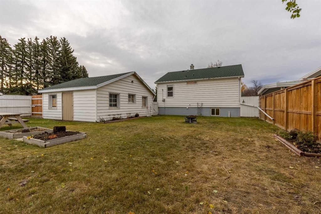 315 Dieppe Boulevard South, Lethbridge, AB - Outdoor