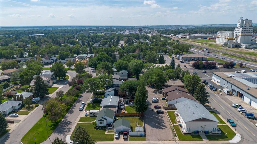 315 Dieppe Boulevard South, Lethbridge, AB - Outdoor With View