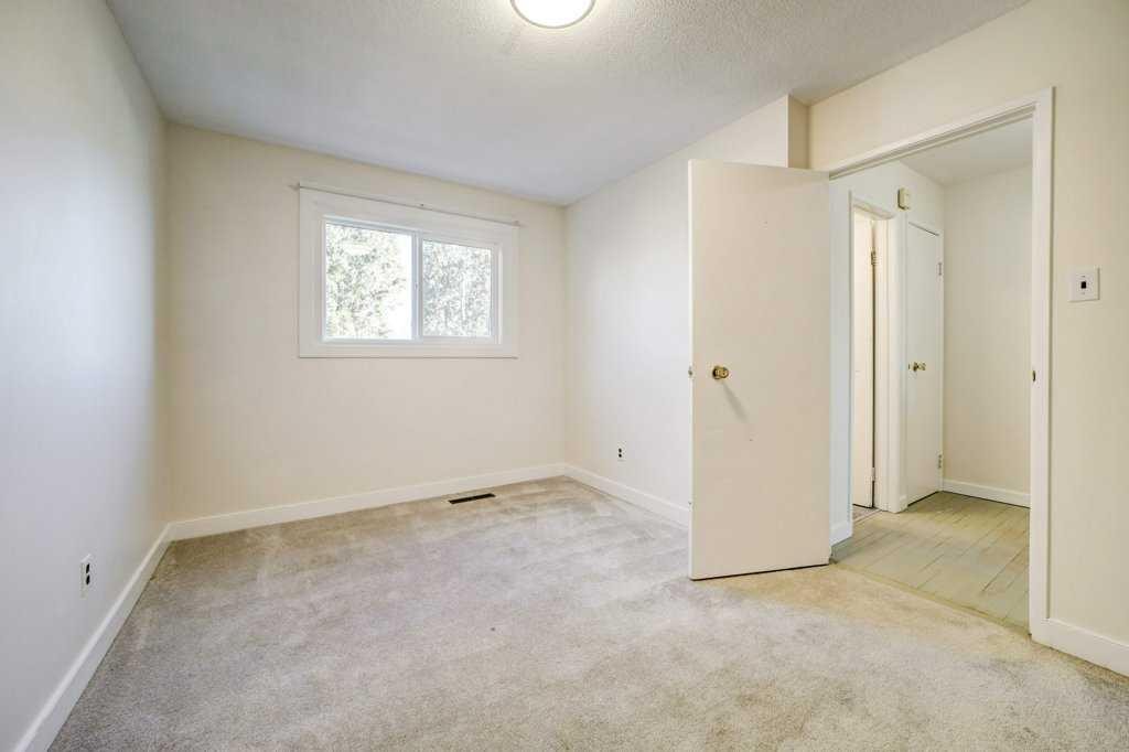 3511 Forestry Avenue South, Lethbridge, AB - Indoor Photo Showing Other Room