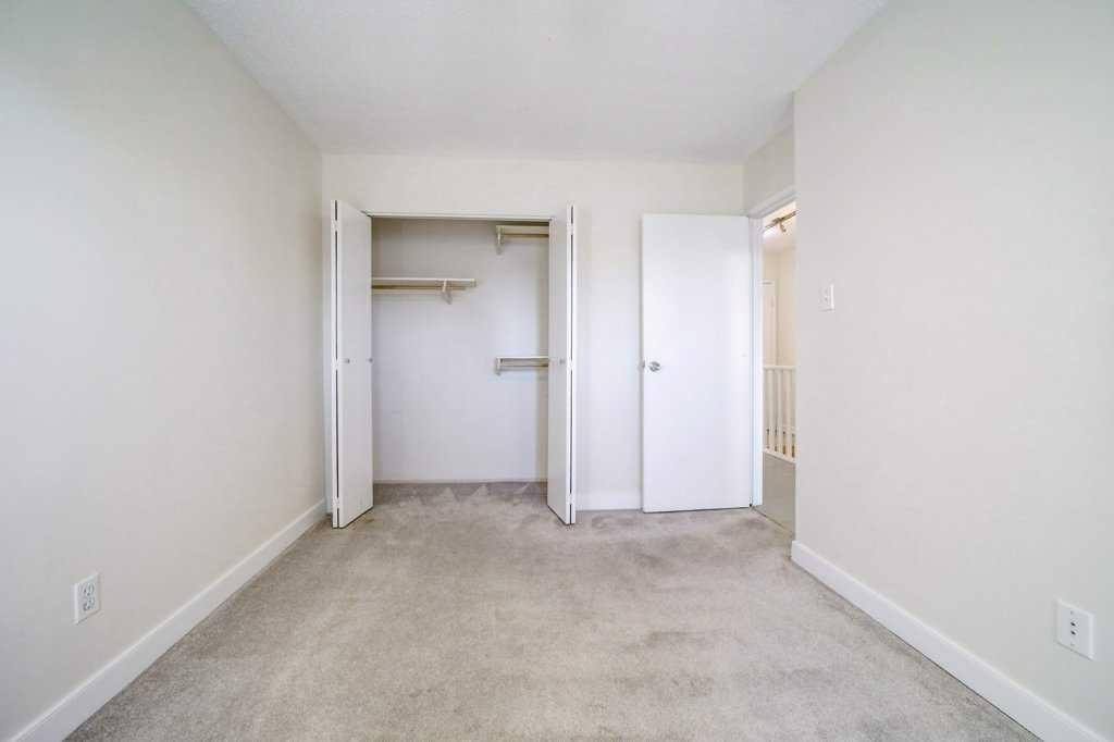 3511 Forestry Avenue South, Lethbridge, AB - Indoor Photo Showing Other Room
