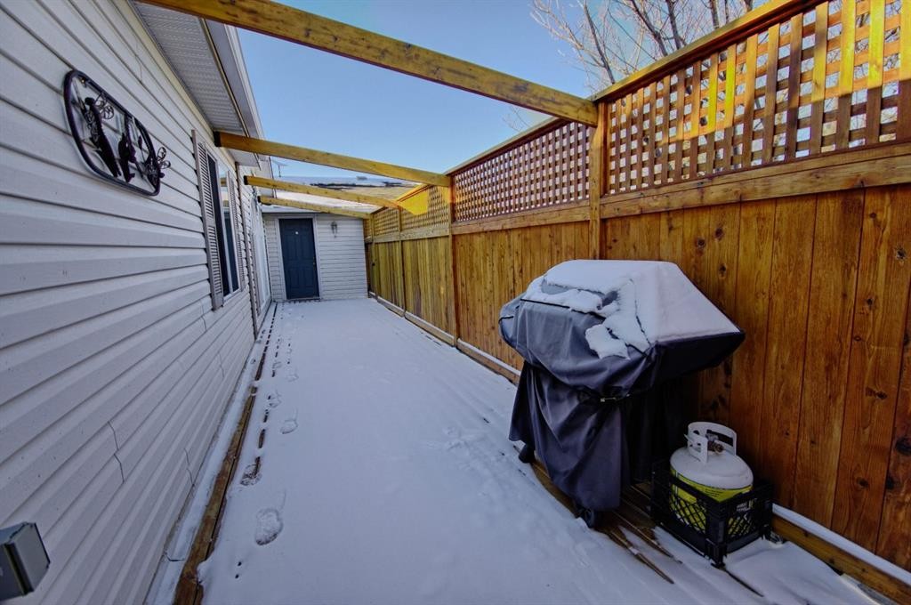 3315 31 Street, Lethbridge, AB