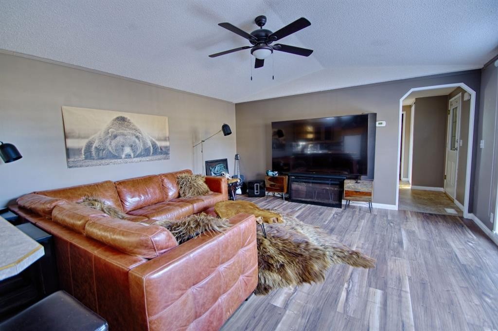 3315 31 Street, Lethbridge, AB