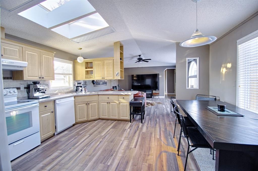 3315 31 Street, Lethbridge, AB