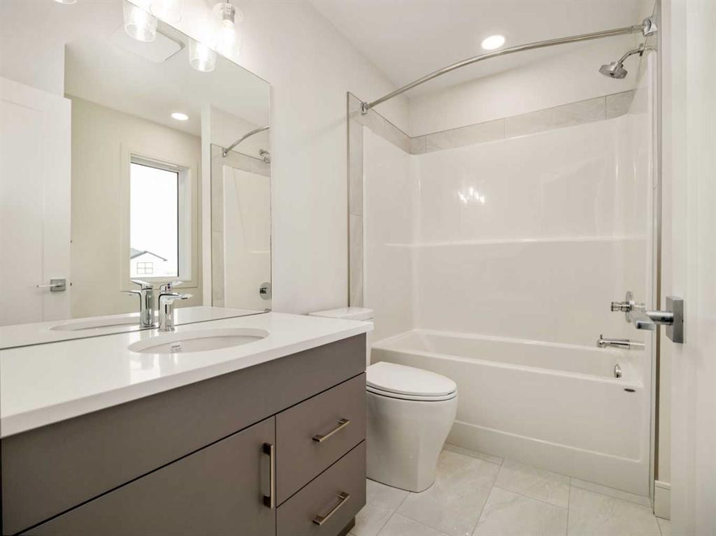 224 Blackwolf Place North, Lethbridge, AB