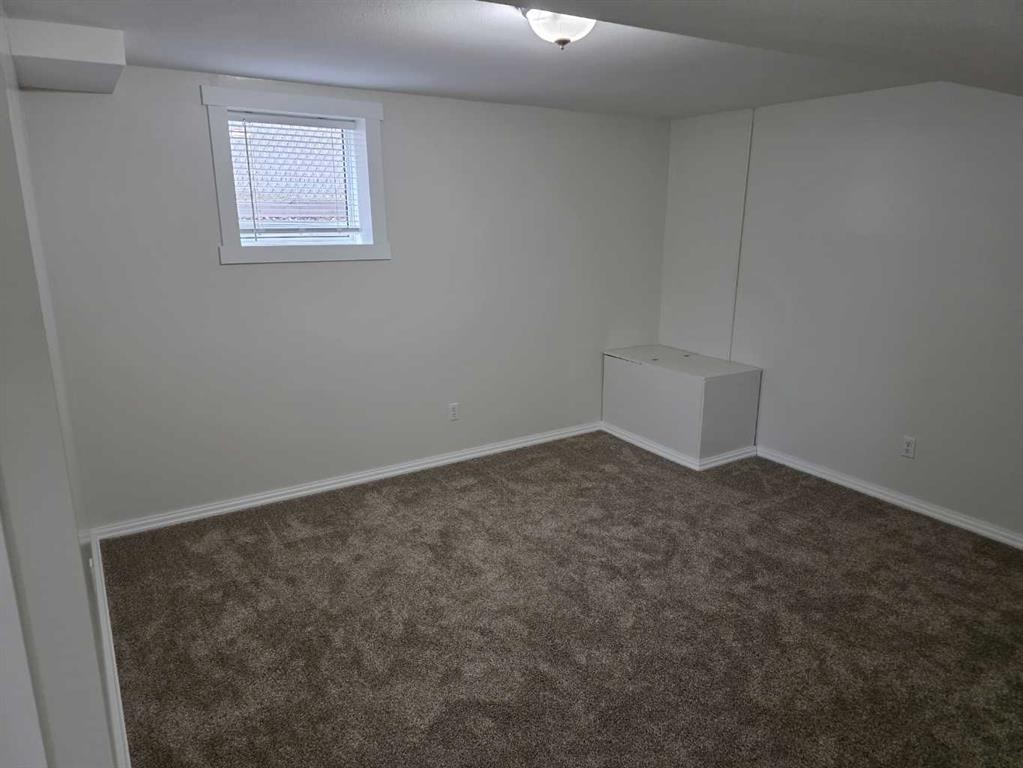 5105 54 Avenue, Taber, AB - Indoor Photo Showing Other Room