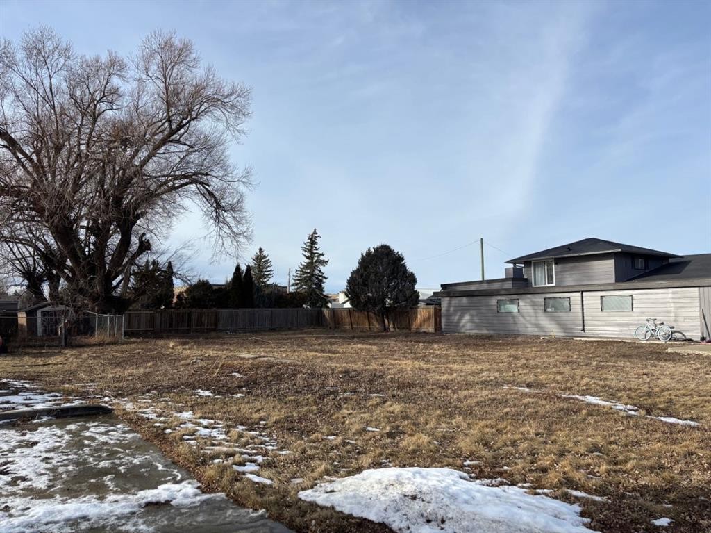 62 S 1 Street East, Magrath, AB