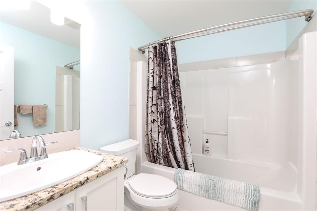 127 Westgate Drive, Coaldale, AB