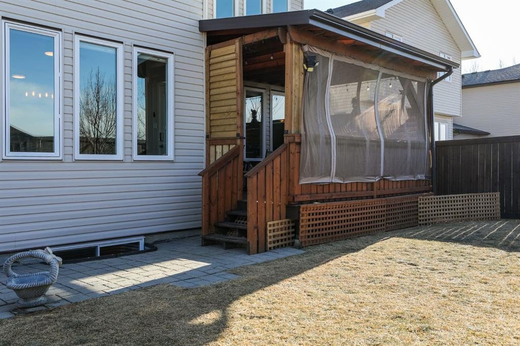 127 Westgate Drive, Coaldale, AB