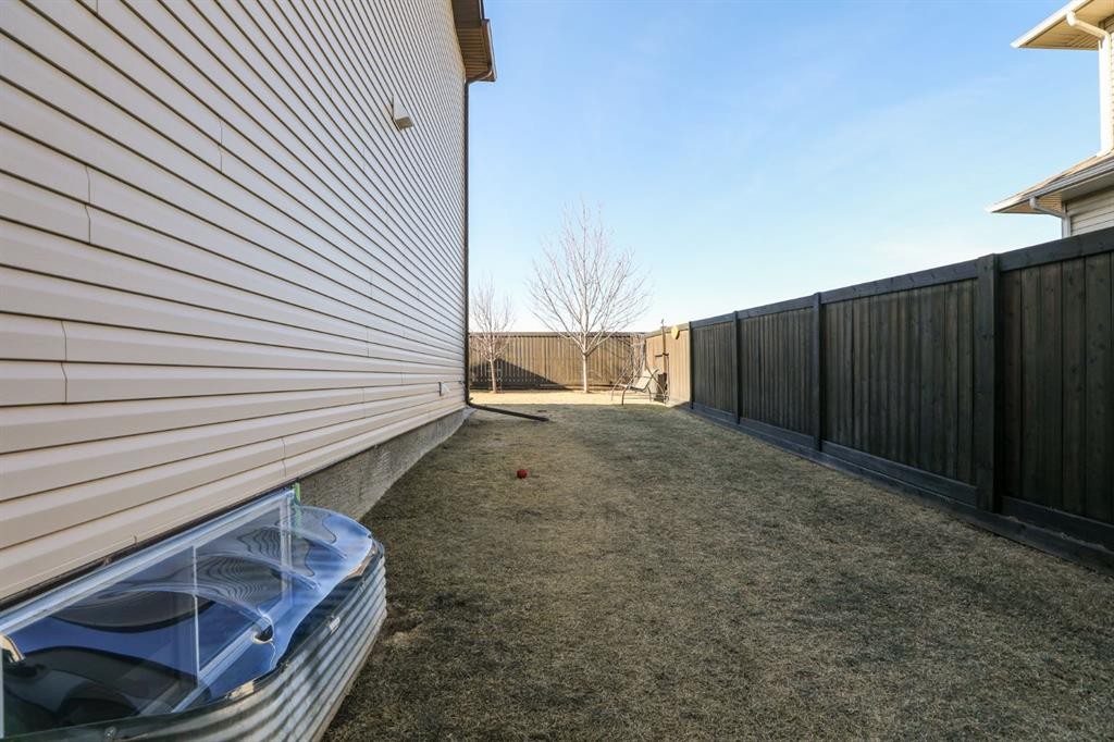 127 Westgate Drive, Coaldale, AB
