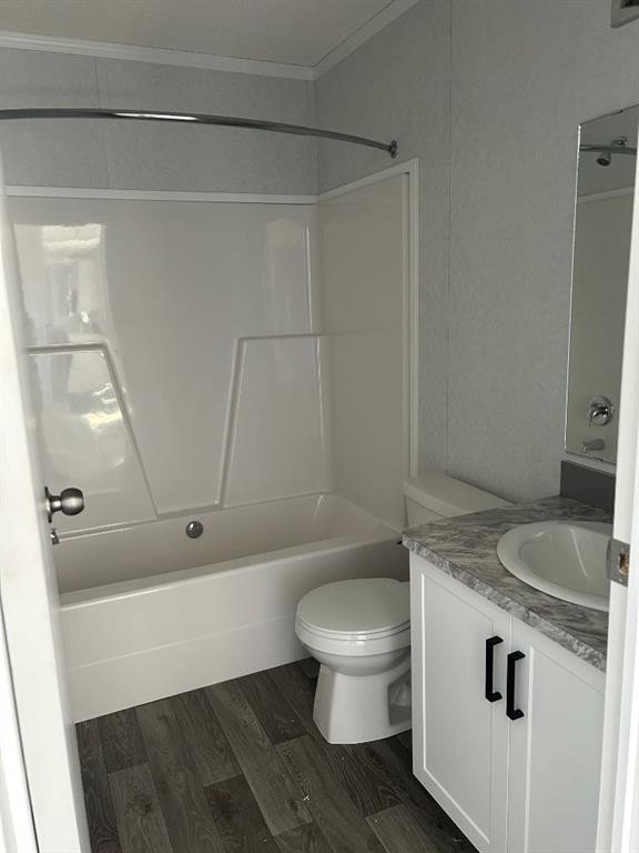 2004 Sunflower Crescent, Coaldale, AB - Indoor Photo Showing Bathroom