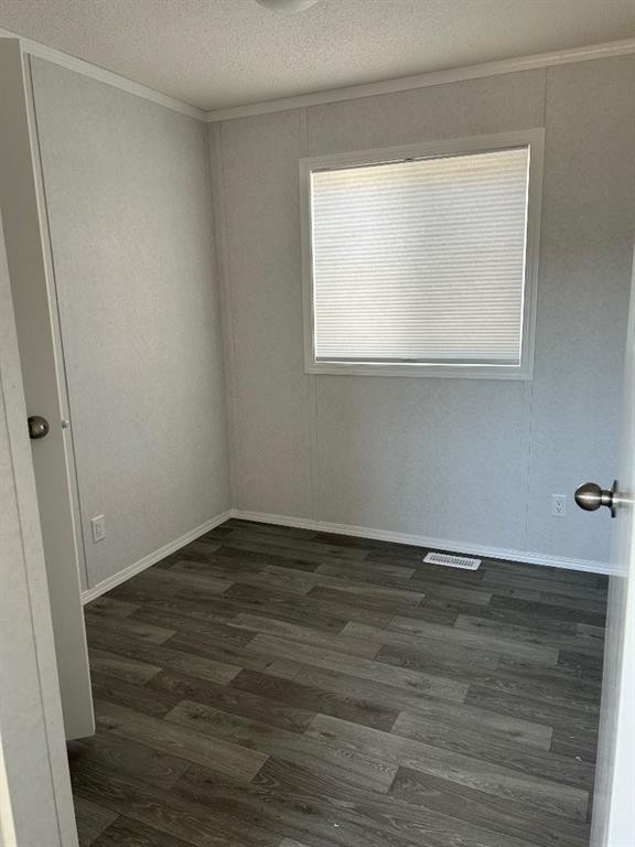 2004 Sunflower Crescent, Coaldale, AB - Indoor Photo Showing Other Room