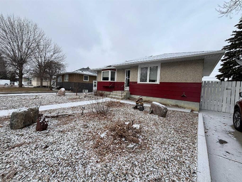 2407 5 Avenue North, Lethbridge, AB - Outdoor