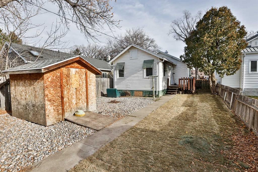 140 20 Street North, Lethbridge, AB