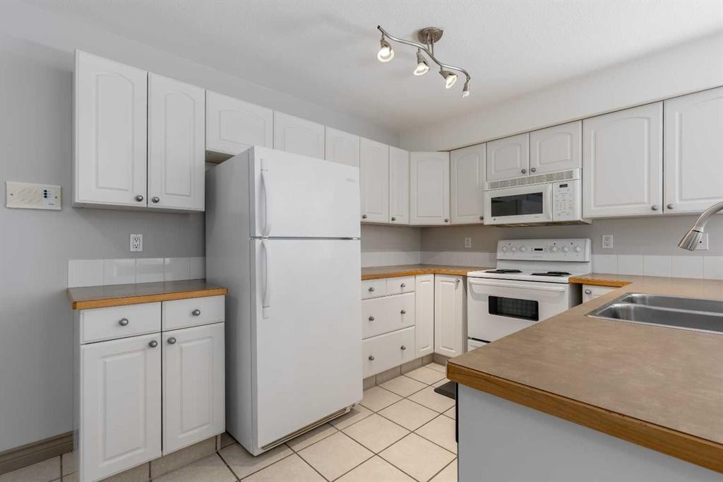 314-23 Chilcotin Lane West, Lethbridge, AB